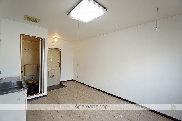 百小屋ビルの内装写真