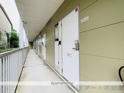 レオパレスアビタシオン[1K/23.18m2]のエントランス4