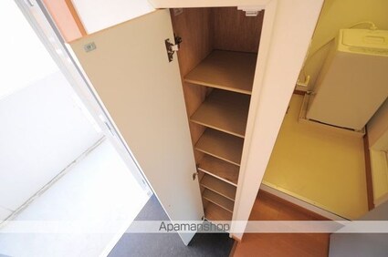 レオパレスポケットⅡ[1K/23.18m2]の玄関