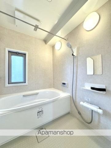 サーパス桜町二丁目[2LDK/71.43m2]のバス