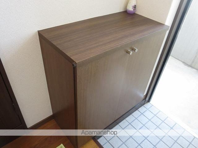 プレシャスJの内装写真