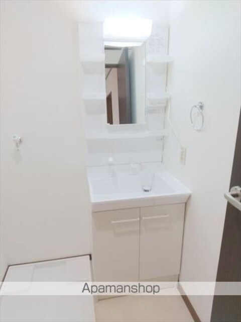 和歌山県和歌山市吹上４丁目[2LDK/65.03m2]の洗面所