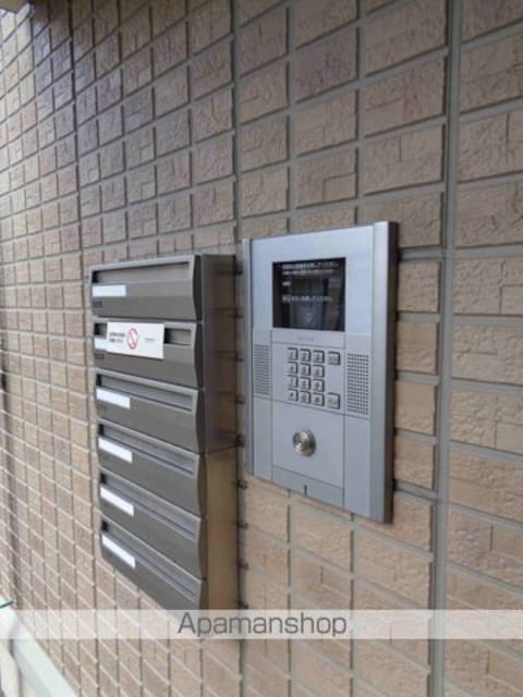 和歌山県海南市重根西１丁目[2LDK/58.07m2]のエントランス2