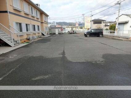 和歌山県和歌山市有本[3DK/50.7m2]の駐車場4