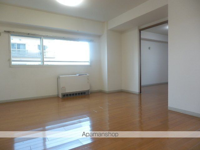 PEACE AVENUE SHIRASAKIの内装写真