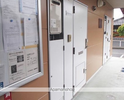 レオパレスシェルフィード山越[1K/19.87m2]のエントランス2