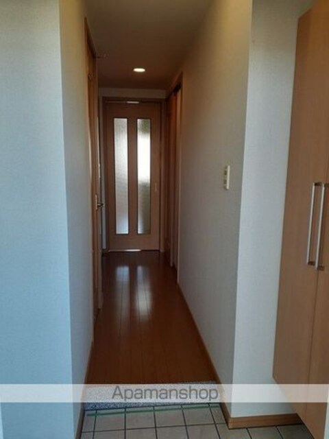 モデラート[1R/30.96m2]の玄関