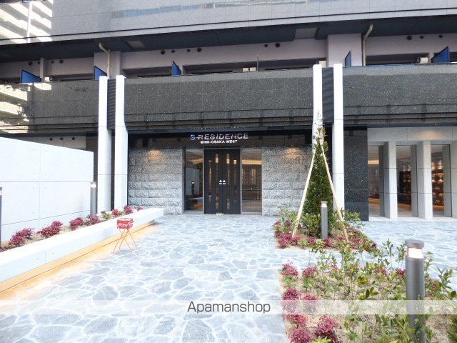 S−RESIDENCE新大阪WESTの玄関写真