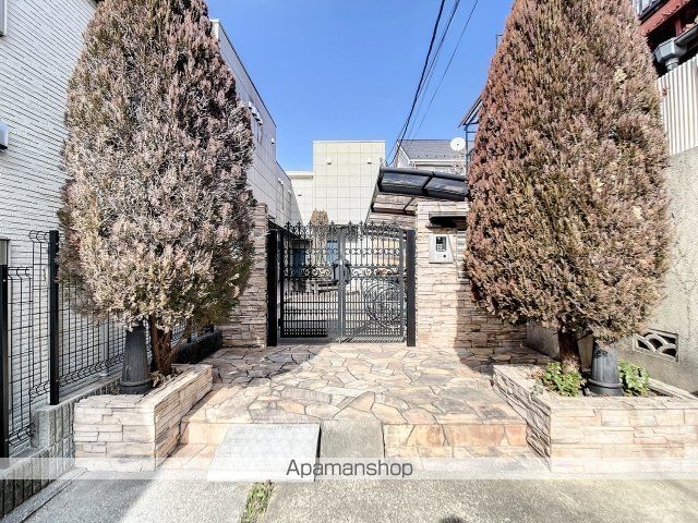 RESIDENCE Q’ONEの玄関写真