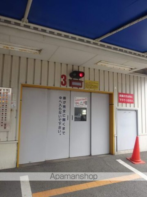 和歌山県和歌山市東蔵前丁[事務所/198.34m2]の駐車場