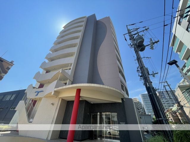 セレニテ江坂ルフレの外観写真