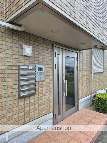 メゾンあざぶ B棟の玄関写真
