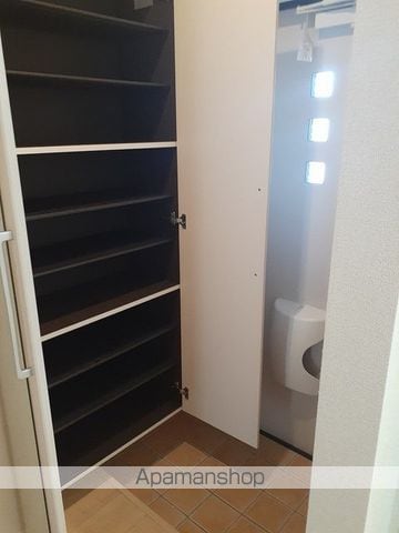 アヴニール西重根Iの内装写真