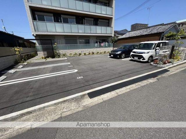 和歌山県和歌山市木広町２丁目[1LDK/46.18m2]の駐車場3