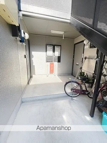 ライナスハイツの玄関写真