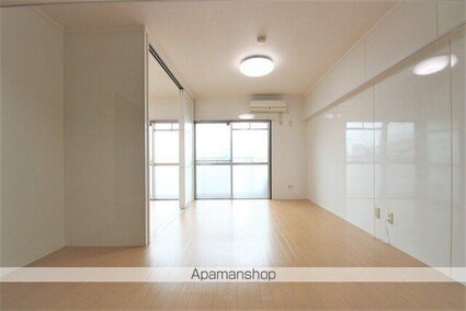 愛媛県松山市空港通２丁目[1LDK/36.24m2]の内装3