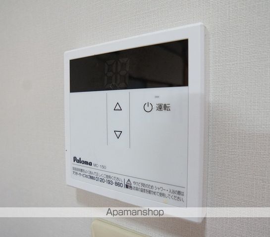URARAIIIの内装写真
