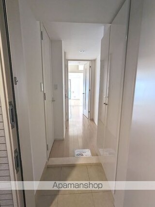 カスタリア新宿御苑[1DK/32.6m2]の玄関