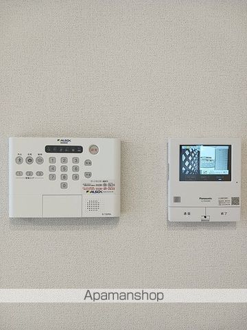 ウルルIの内装写真
