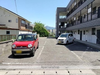 エーデルハイツ[2K/37.09m2]の駐車場1