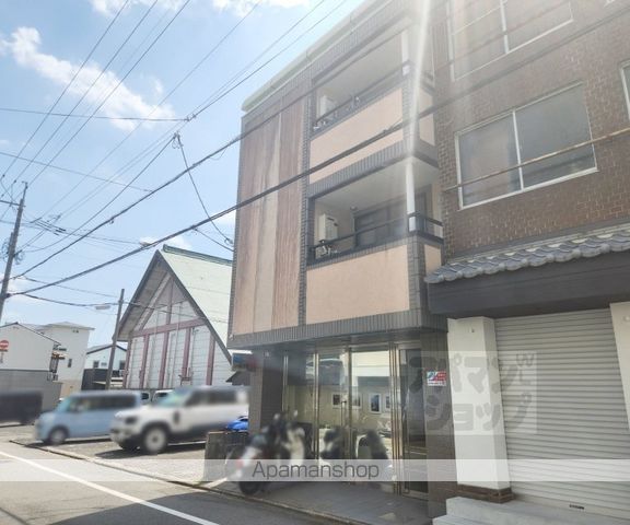 ハイツデミの外観写真