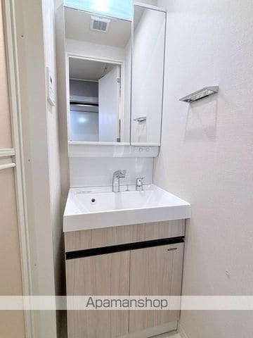 ワールドアイOSAKAJYOイーストIIIの内装写真