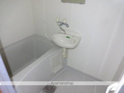 グリーンハイツ[1K/27m2]のバス