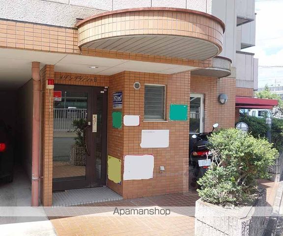 メゾンブランシュBの玄関写真