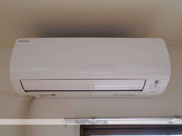 浜松市中央区 3階建 築30年の内装写真