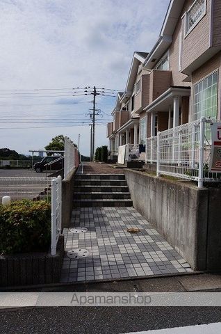 エテルネル生水 IIの玄関写真