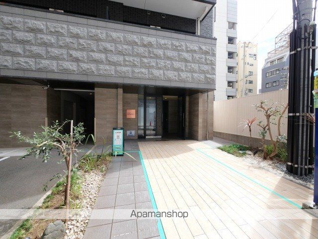 CAVANA梅田北の玄関写真