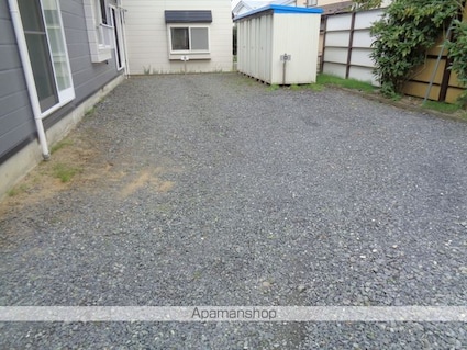 スカイパーク[1LDK/46.28m2]の駐車場2