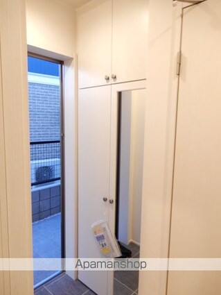 ユニゾンプレイス永福[1LDK/34.9m2]の玄関