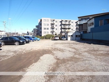 プリムヴェール聖蹟[1R/23.24m2]の駐車場