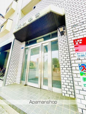パレ中宮の玄関写真