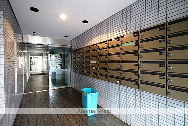 日神パレス東高円寺の玄関写真