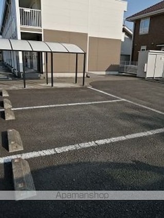 レオパレスヴィルヌーブ[1K/23.18m2]の駐車場