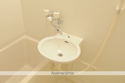 レオパレスフルール[1K/28.02m2]の洗面所