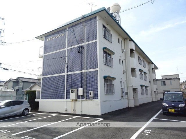 早出グリーンコーポの外観写真