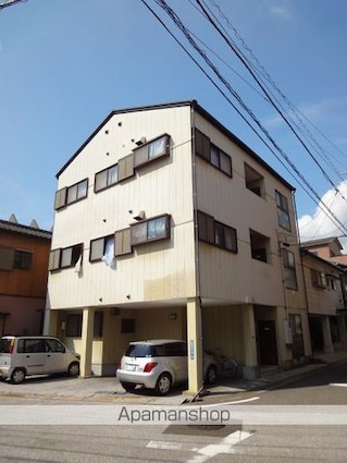 伊勢ハイツ[2DK/33.34m2]の外観3