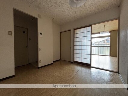 ハイツ岡[2DK/40m2]のリビング・居間