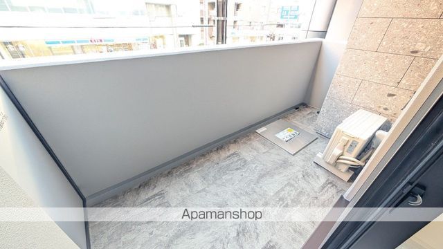 コンフォリア・リヴ京橋の内装写真