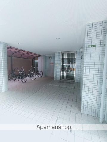 ル・ブール城東の玄関写真