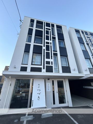 メニーズコート創成タウンC棟の外観写真