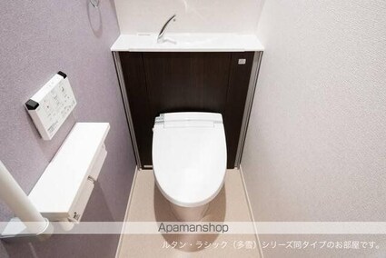 ルミエール・ＫーⅥ[1R/32.43m2]のトイレ
