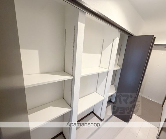LUXESTAGE御所南の内装写真