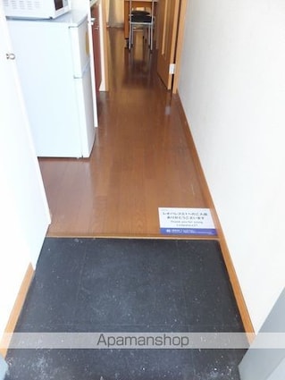 レオパレスえいこう[1K/23.18m2]の玄関