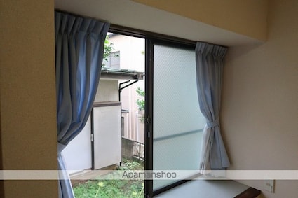 緑樹荘（東大生・東大院生限定）[1R/12m2]のバルコニー