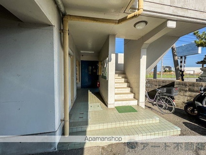 メゾンドインカルシ[2DK/45.02m2]のエントランス3