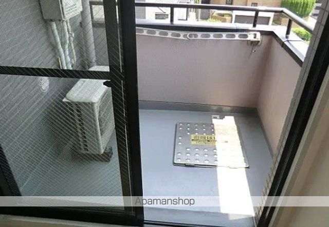 カルトゥーシュ芦花の内装写真